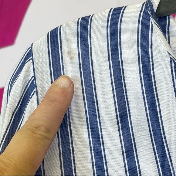 keren hart, Blue and white Striped Shirt, big ruffle sleeves. Size Medium. - Picture 4 of 7